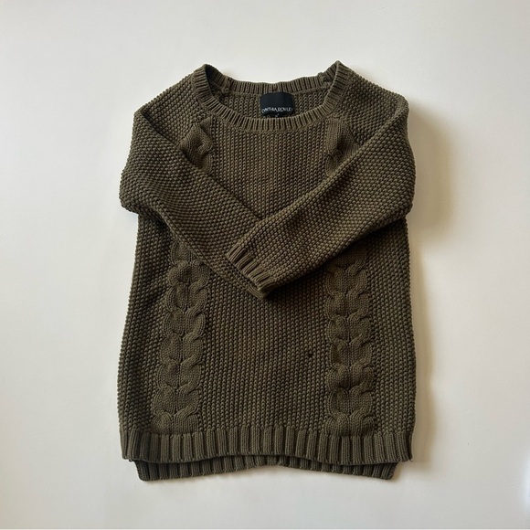 3/4 Sleeve Olive Green Cable Knit Sweater - Picture 6 of 9